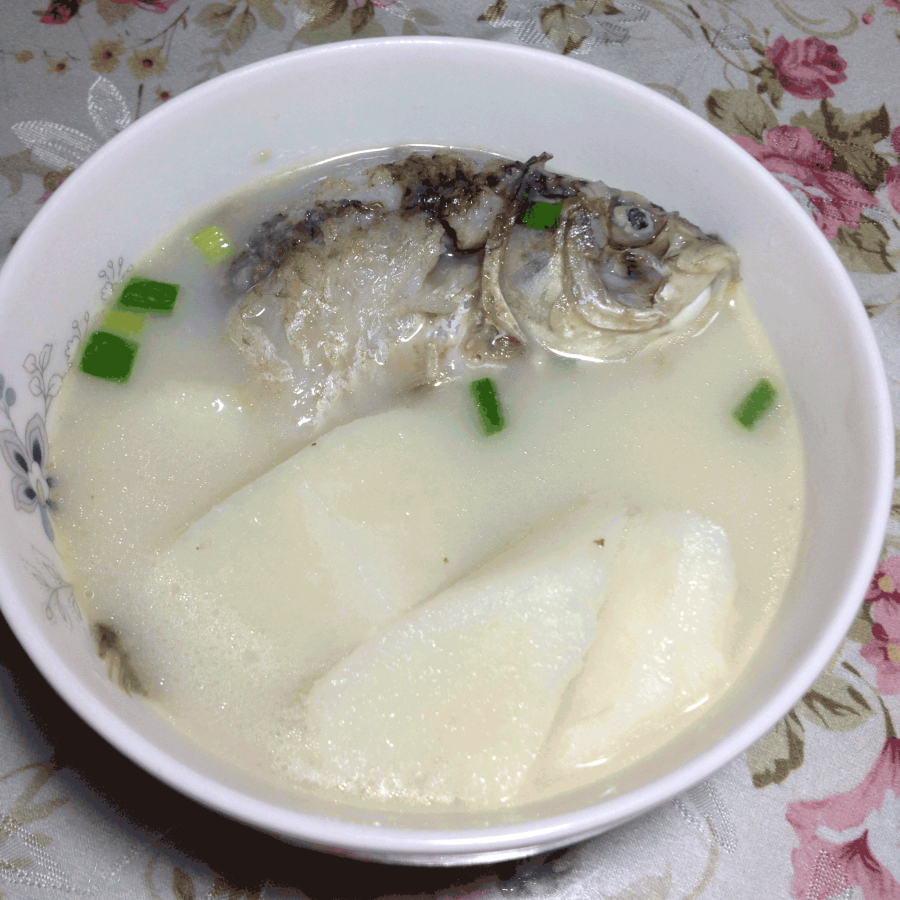 鲫鱼汤