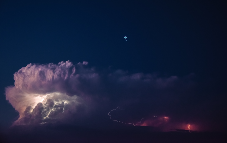 雷暴