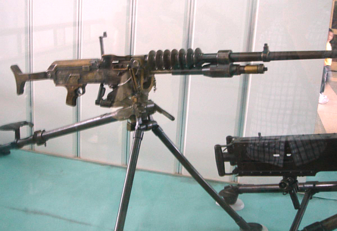 哈齐开斯机枪