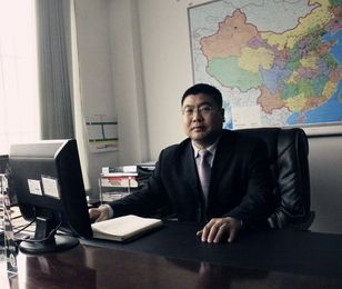 刘强
