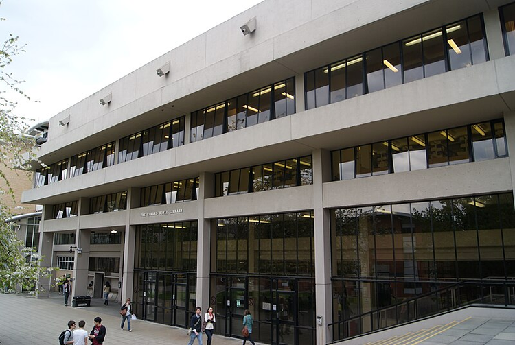 利兹大学