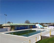 贝拉克市属游泳池