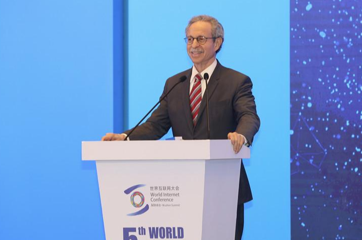 罗伯特·劳伦斯·库恩