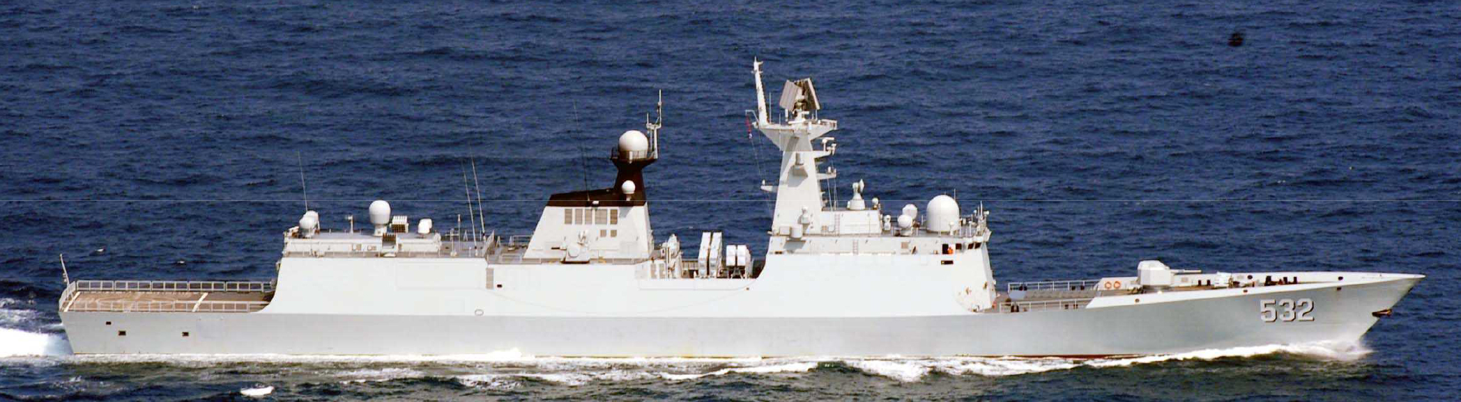 荆州号导弹护卫舰