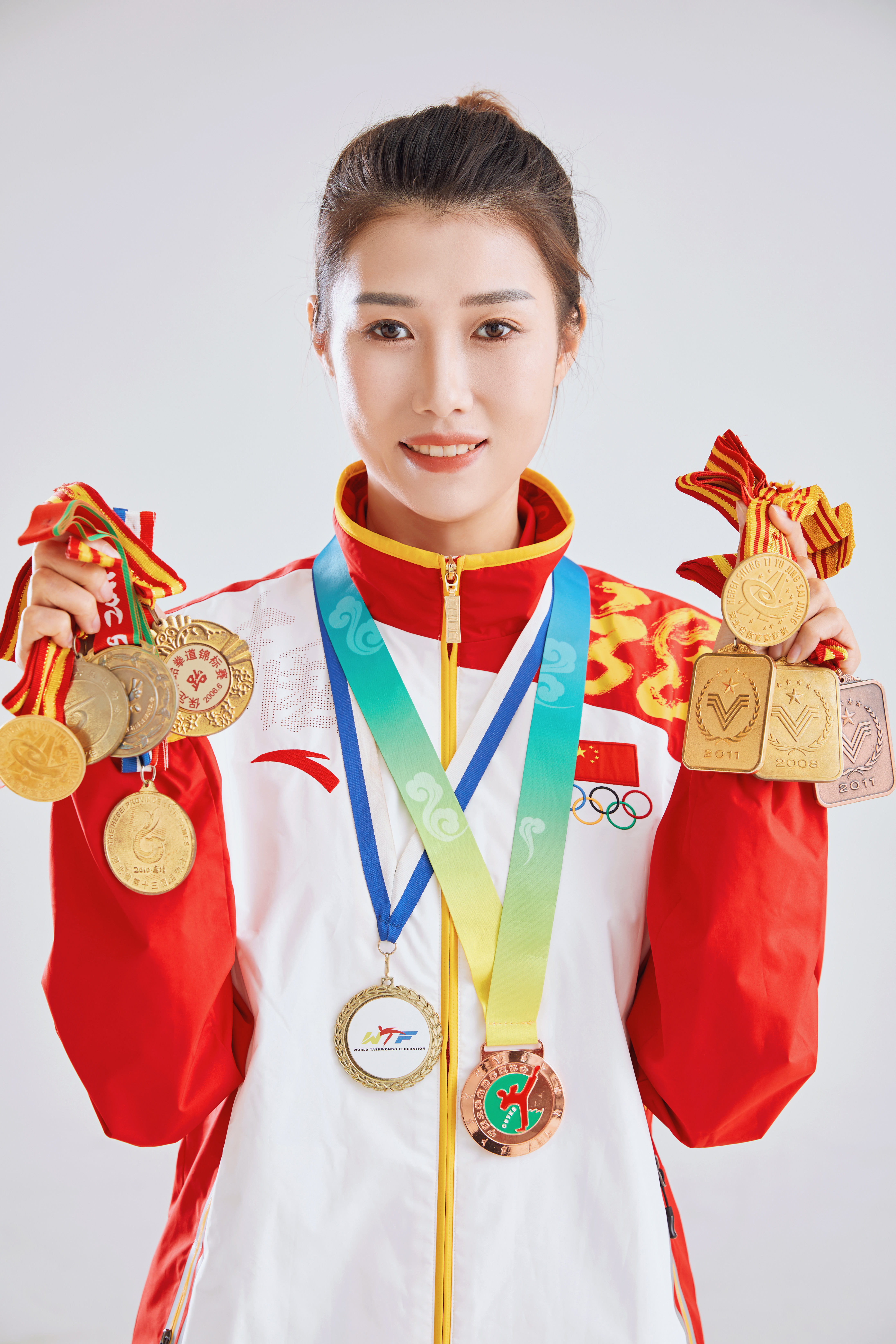 李悦