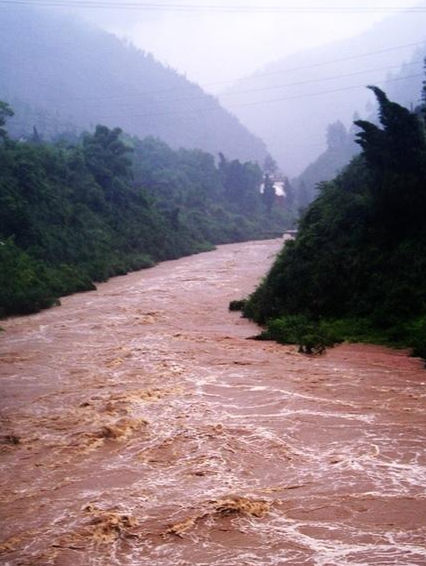 山洪