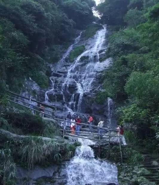 周洛大峡谷景区