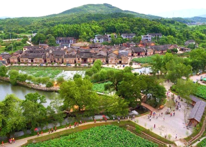 资兴市流华湾景区.png