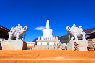 鸡足山