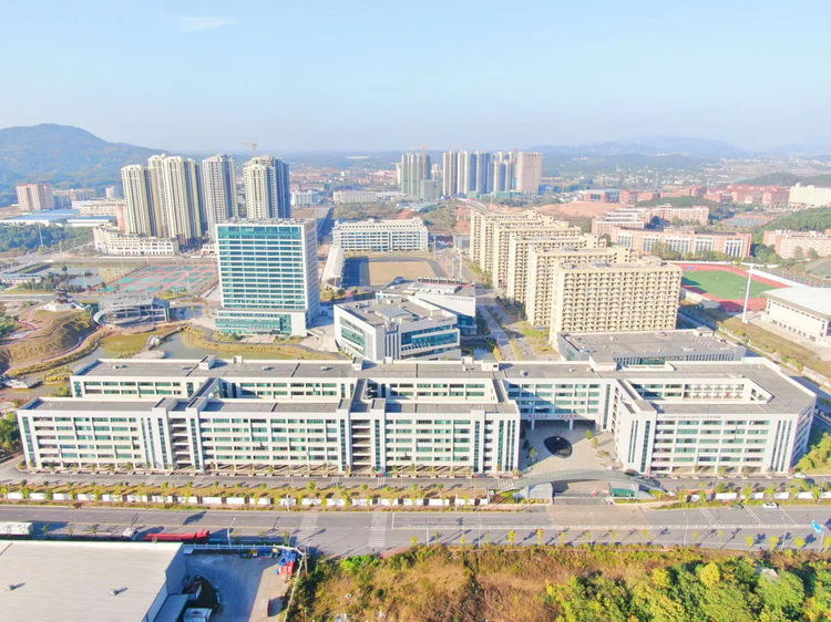 湖南外国语职业学院