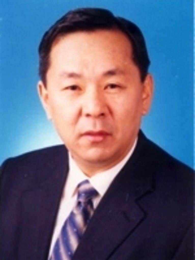 张明