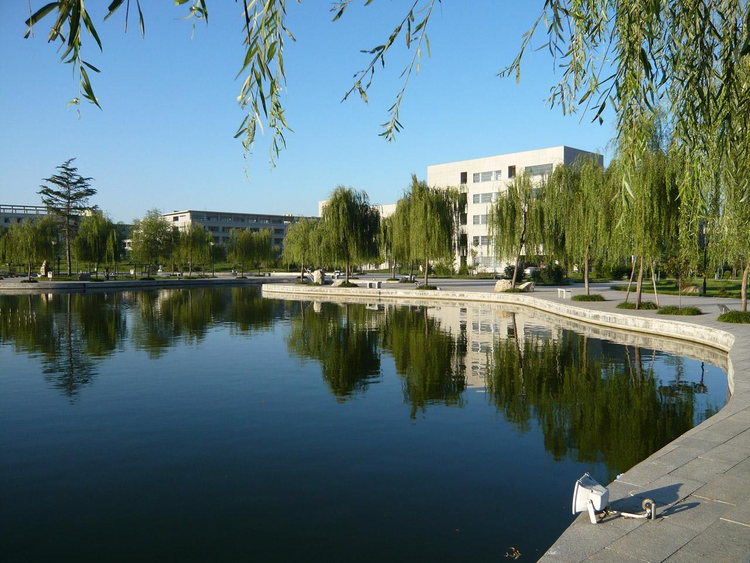 西安财经大学行知学院