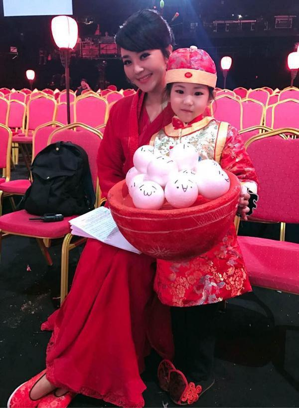 王浩嫣演出照片