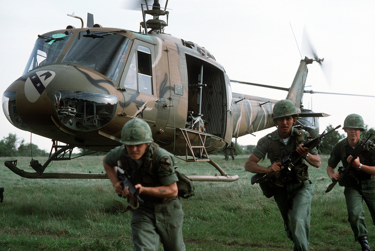 members-of-the-1st-cavalry-division-deploy-from-uh-1h-iroquois-helicopters-11e3b1-1024.jpeg