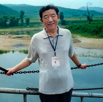 夜幕下的哈尔滨