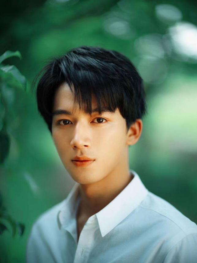 王星越.png