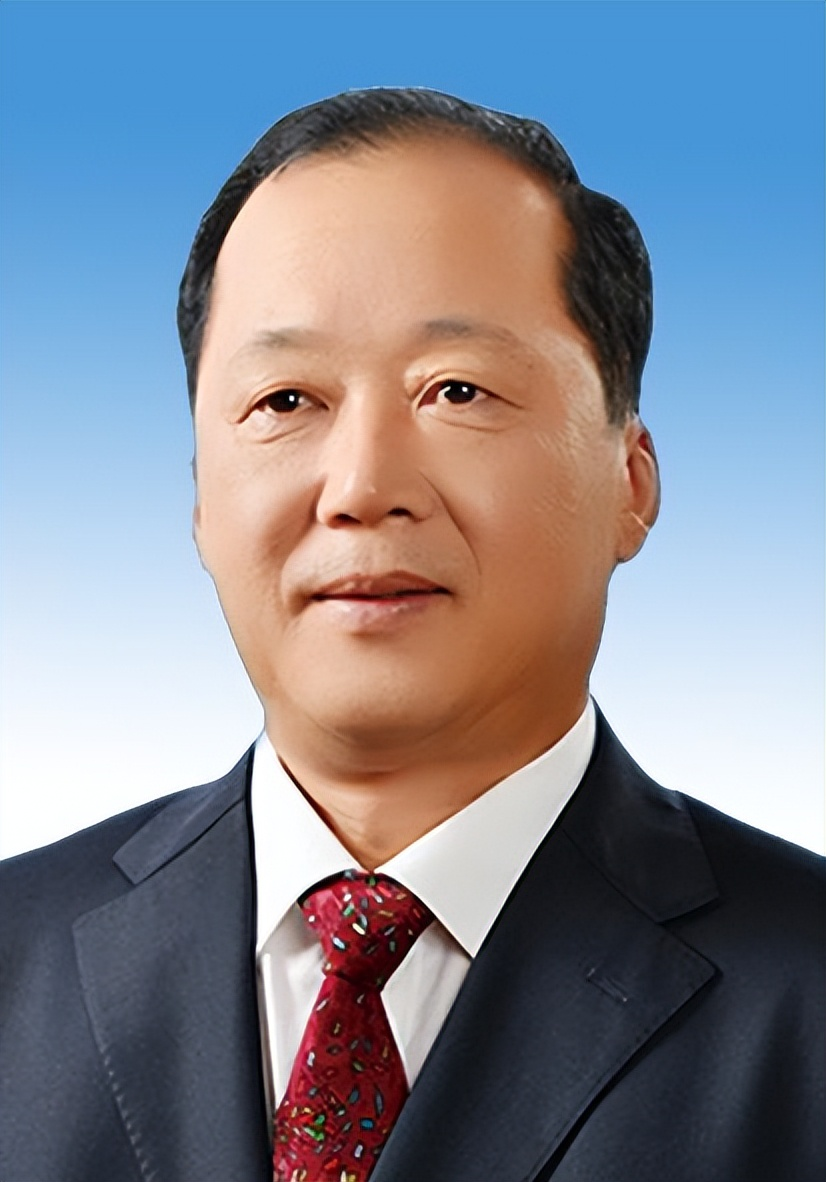 董旭光