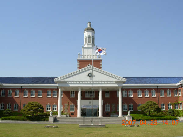 启明大学