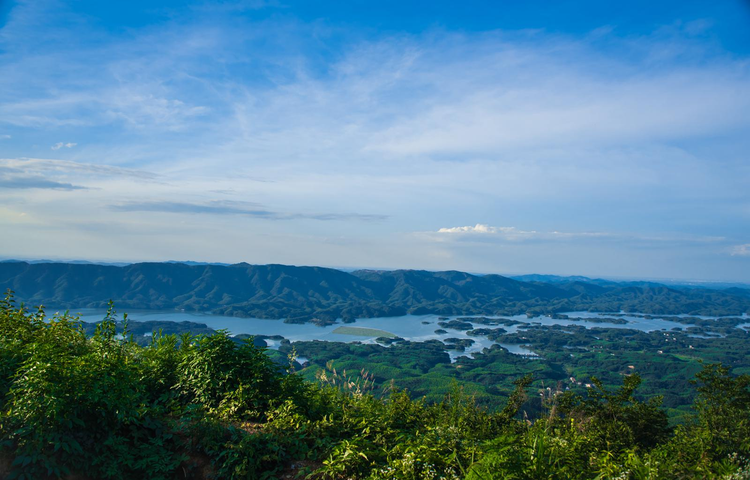 赤壁附近的绝美旅游景点推荐，赤壁周边的绝美旅游胜地推荐