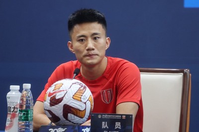 2023中超联赛第24轮前瞻：成都蓉城赛前新闻发布会 徐正源携甘超出席