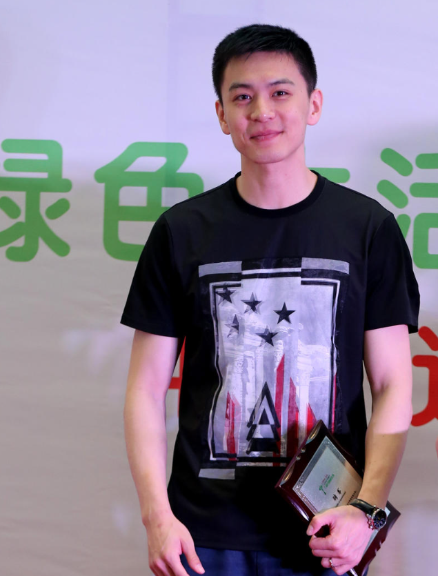 杨鸣