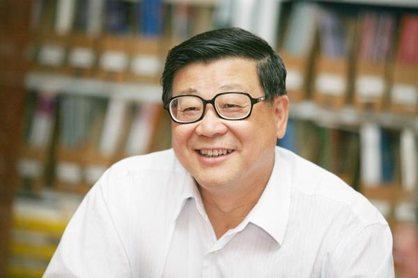 王伟光