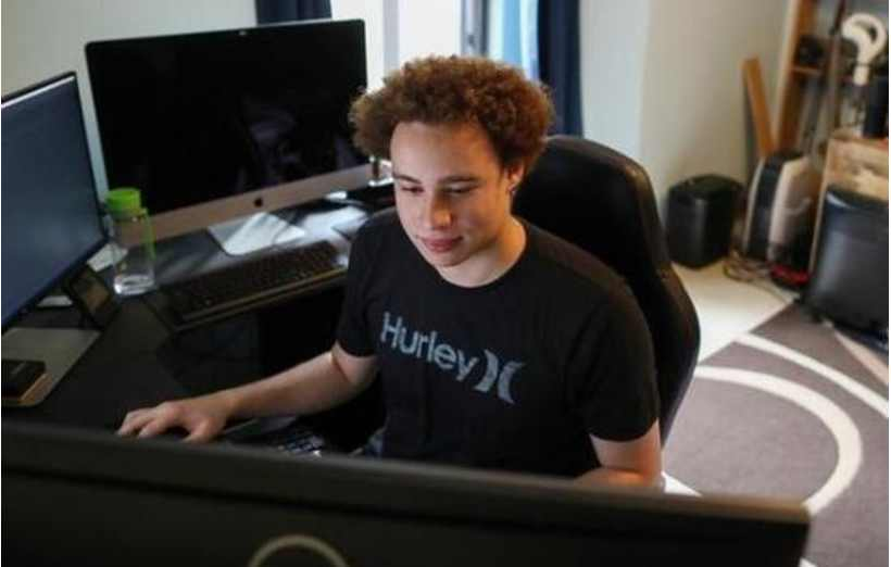 马库斯·哈钦斯