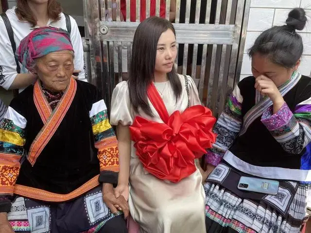 杨妞花