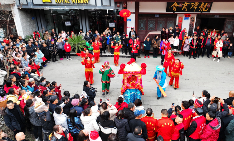 2023元宵节：重庆酉阳两万余人古镇闹元宵