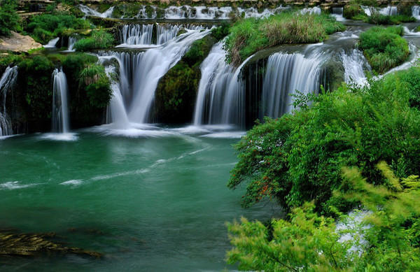 周洛大峡谷景区