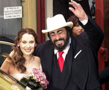 鲁契亚诺·帕瓦罗蒂