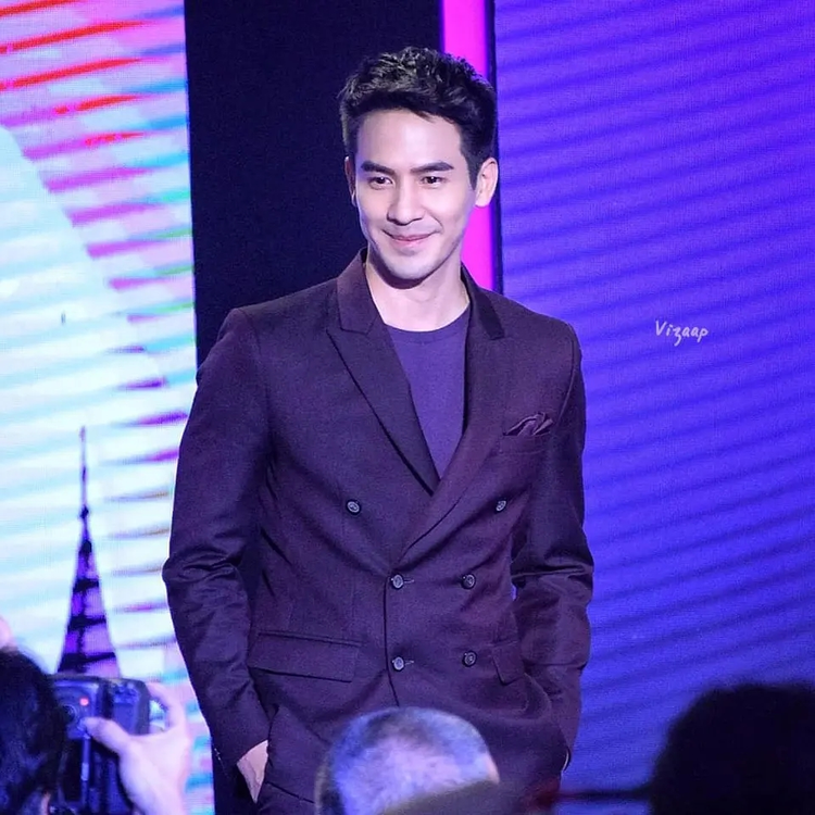 杰克里特·阿玛纳特