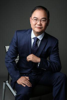 何剑波