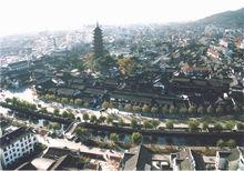 俯瞰方塔园及其周围街景
