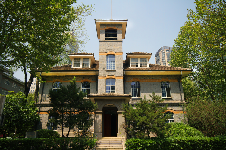 南京市金陵中学