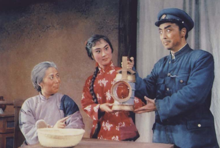 《红灯记》右一.png
