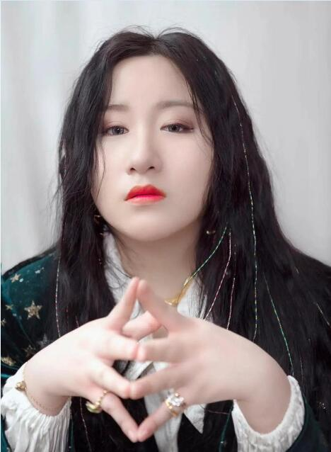 锤娜丽莎