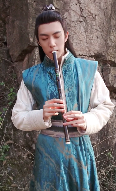 赵一博
