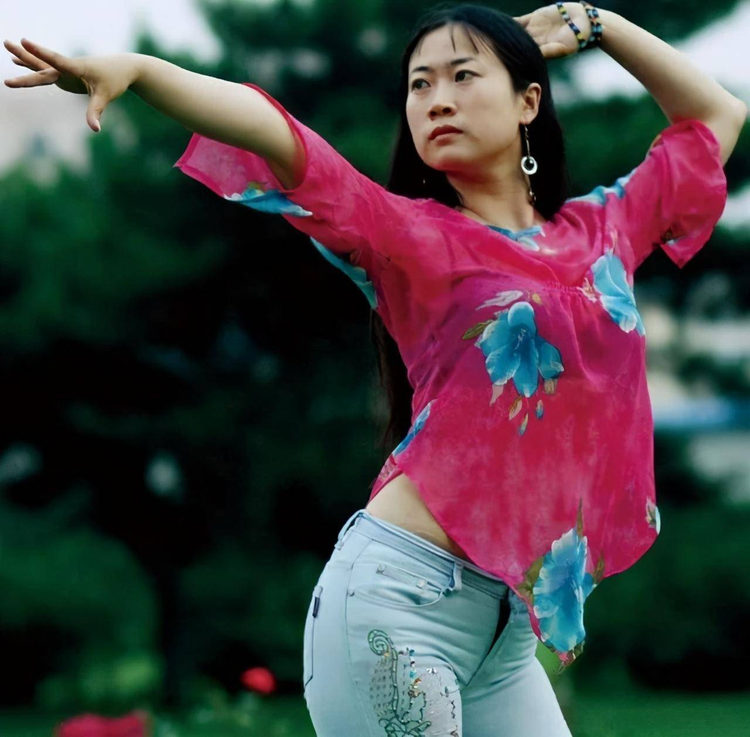 芙蓉姐姐.png