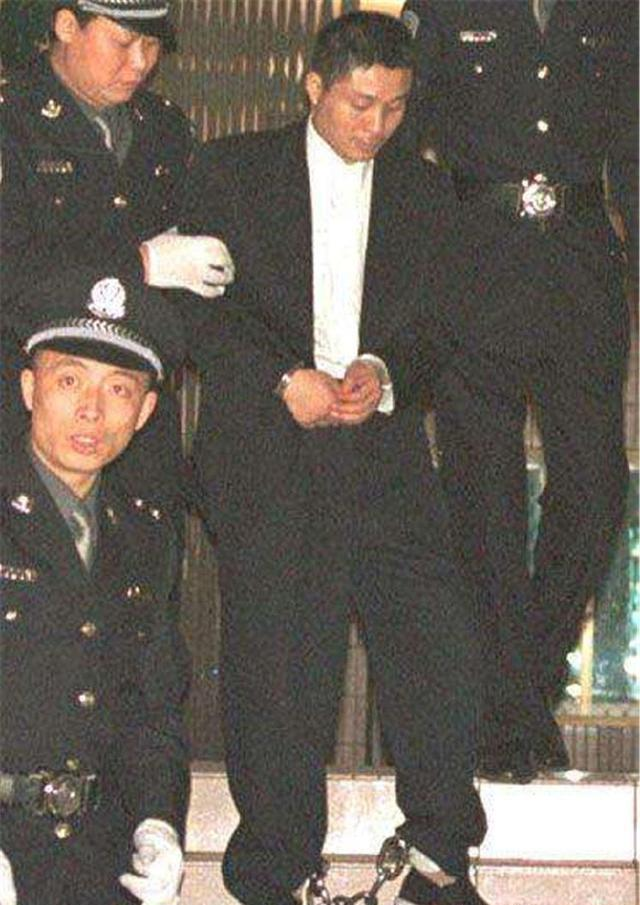 张君