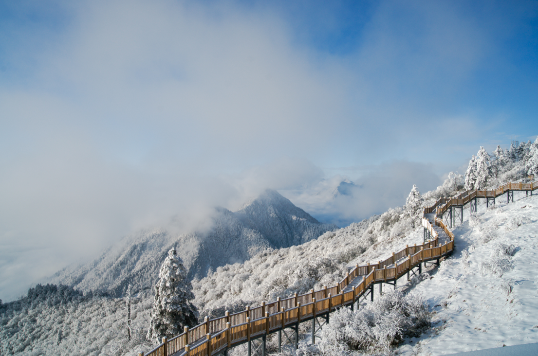 西岭雪山