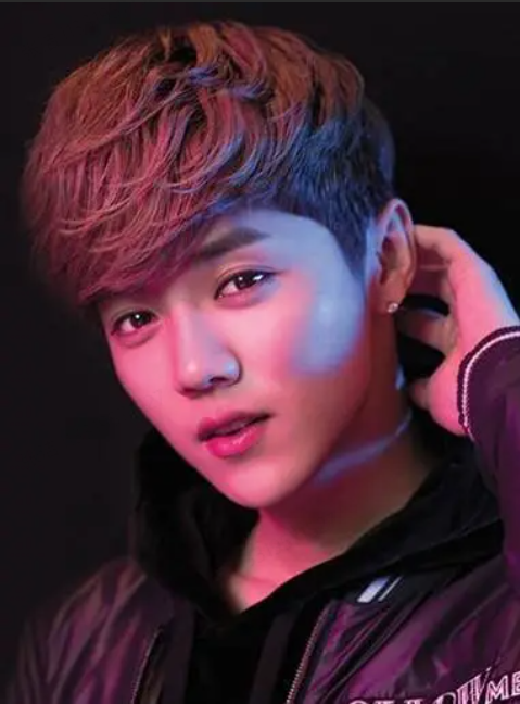 鹿晗4.png