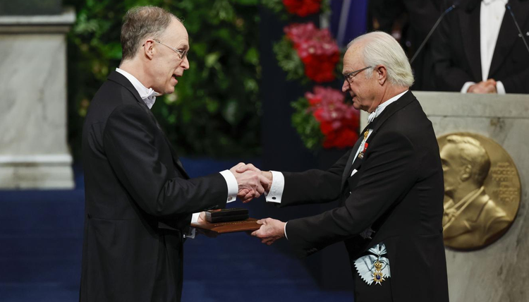 道格拉斯·W·戴蒙德