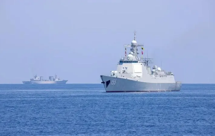 亚丁湾