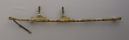Kazari-tachi_Style_Sword_Mounting,_Heian_period.jpeg