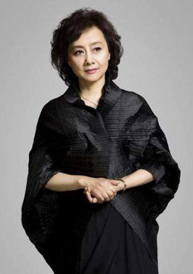 漂亮女人
