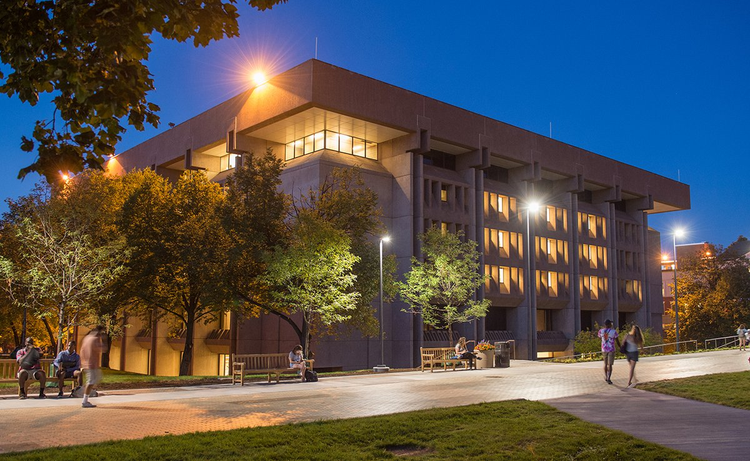 锡拉丘兹大学