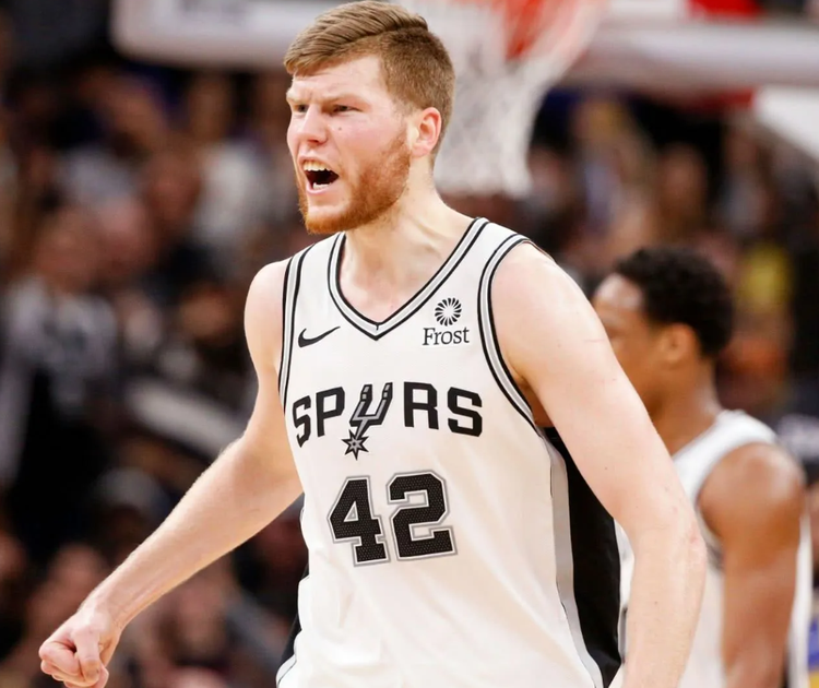 戴维斯·贝尔坦斯