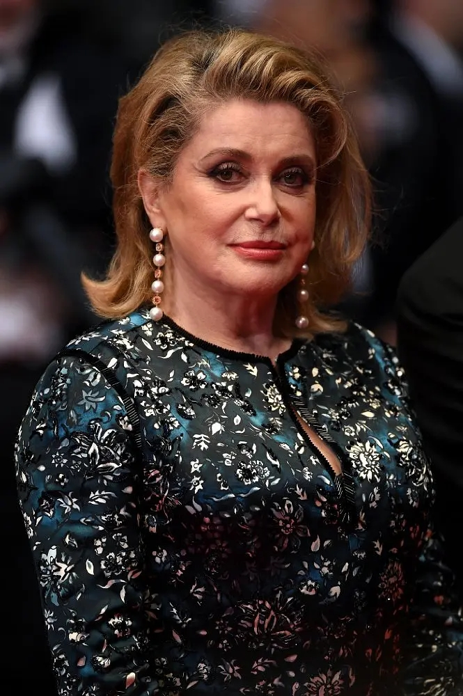 一切让我们分开的