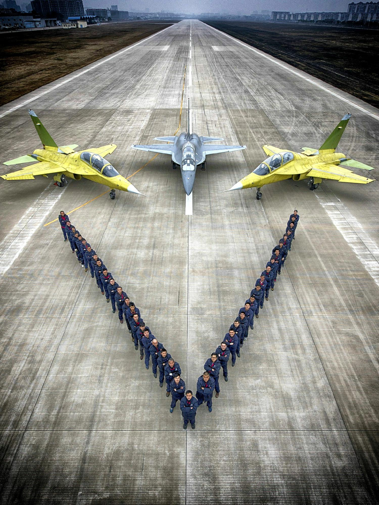 L-15教练机